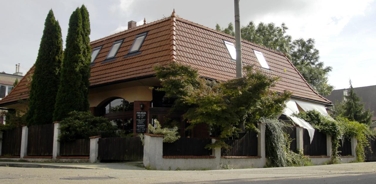 Penzion Arco Ostrava Buitenkant foto